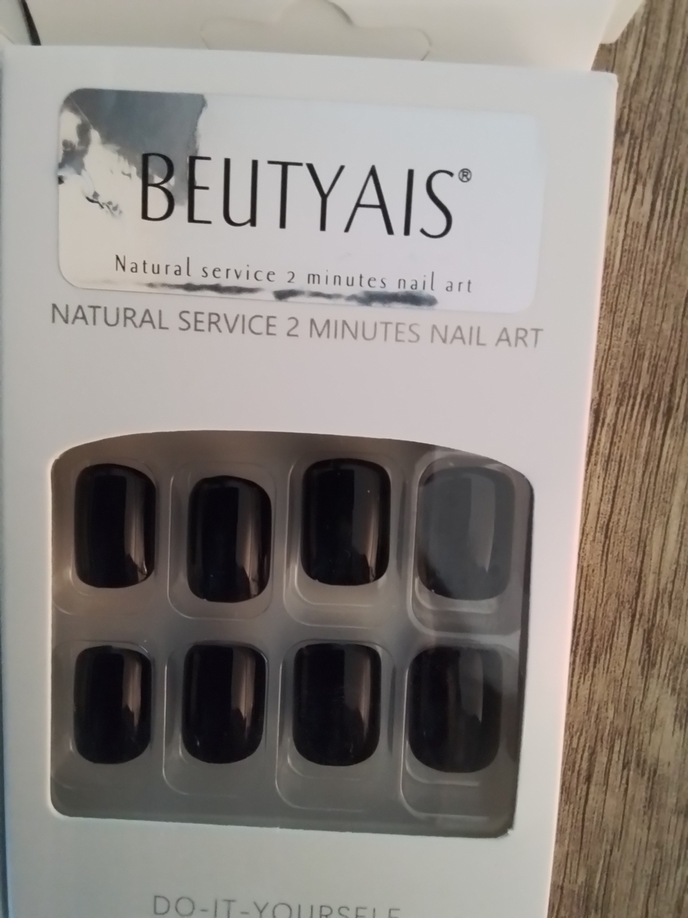 4 Sets Press On Nails*Black & Red - Picture 2 of 3